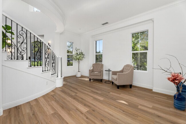 Building Photo - Luxury Living in San Clemente – 5 Bed, 3.5...