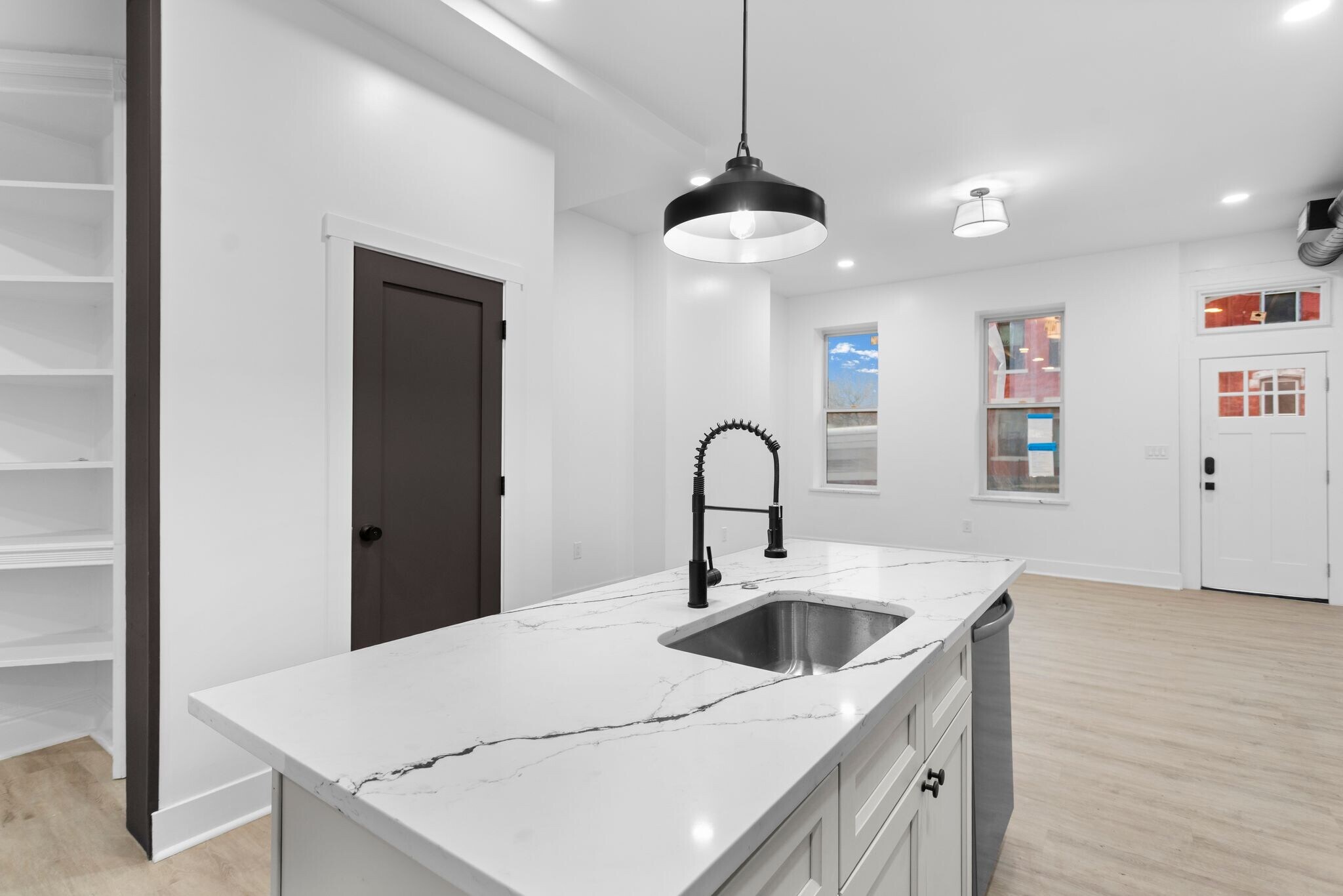 Closet - 2035 Forbes Ave