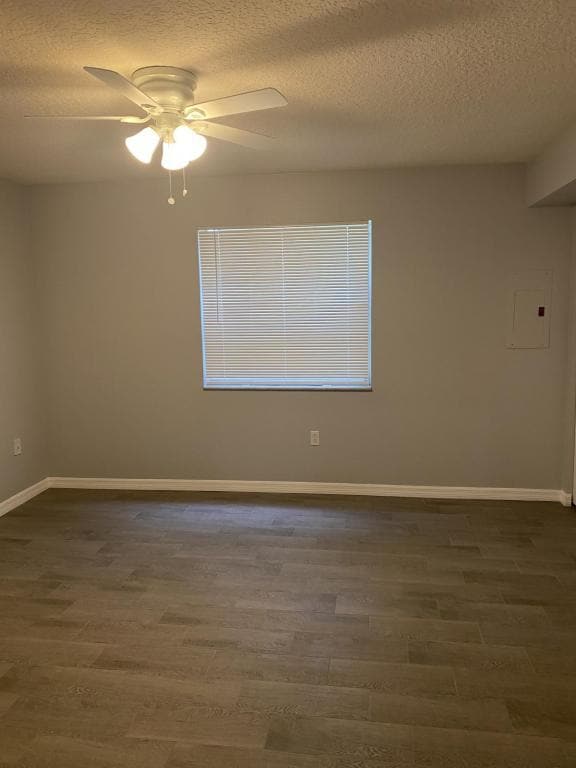 Building Photo - 1233 Sago Palms Blvd