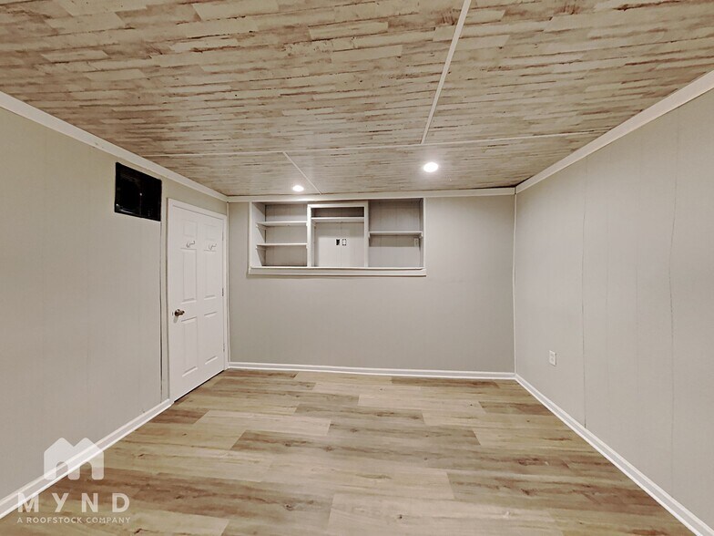 Building Photo - 487 Dillon Dr