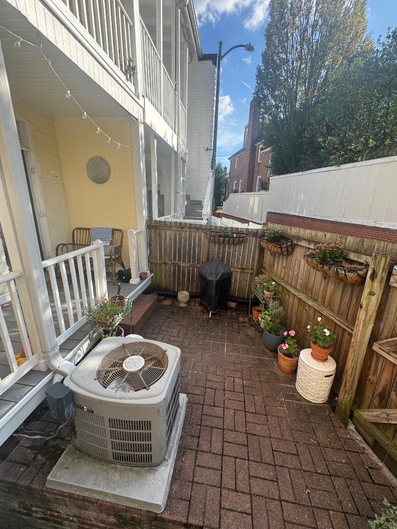 Patio - 1658 Avon Pl NW