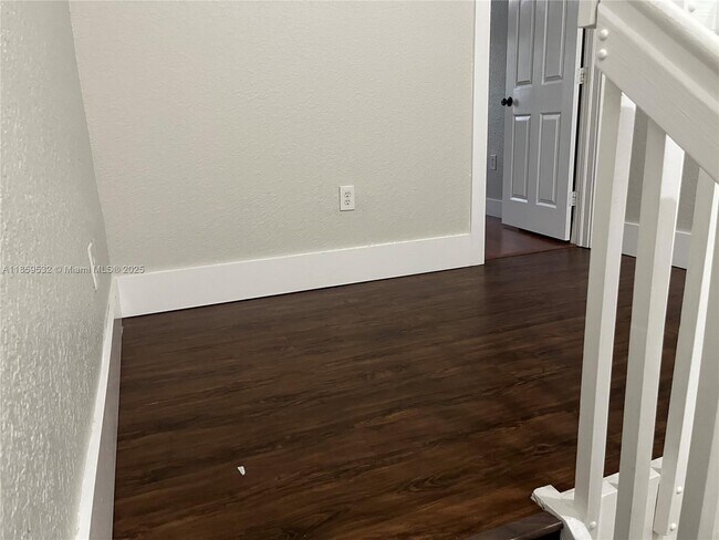 Building Photo - 977 SW 153rd Path
