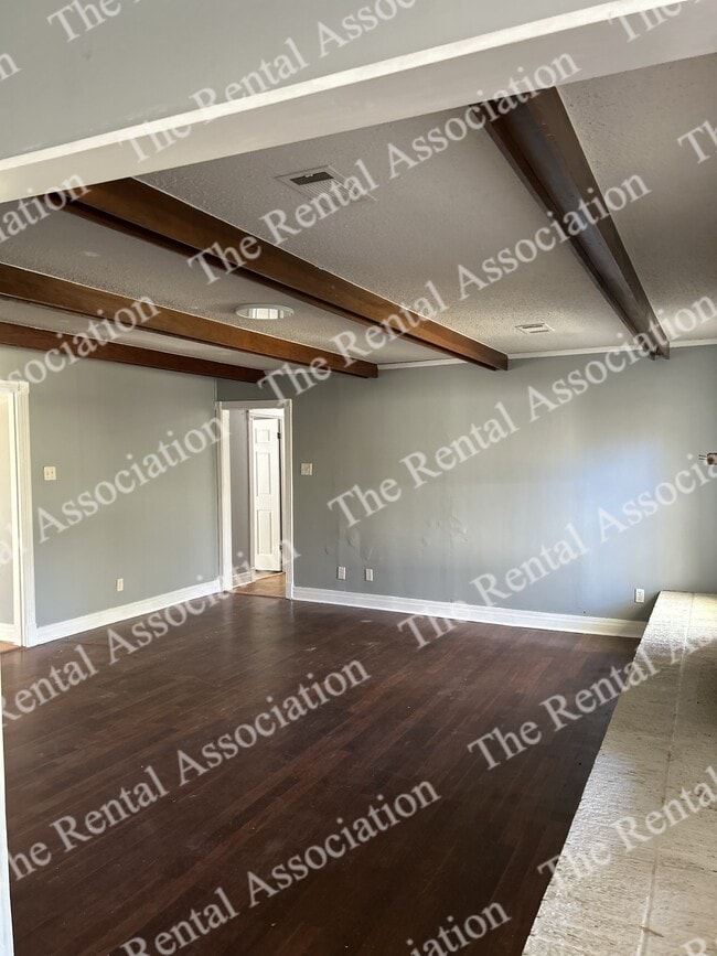 Building Photo - 56 Martha Dr