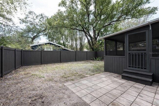 Building Photo - 104 N Glenwood Ave