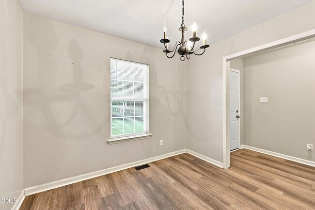 Building Photo - 108 Bristol Ct