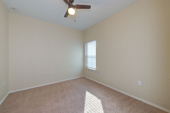 Building Photo - New one story rental home in NE San Antonio available for asap move in.