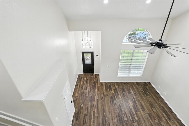 Building Photo - 8002 Blackcherry Ln