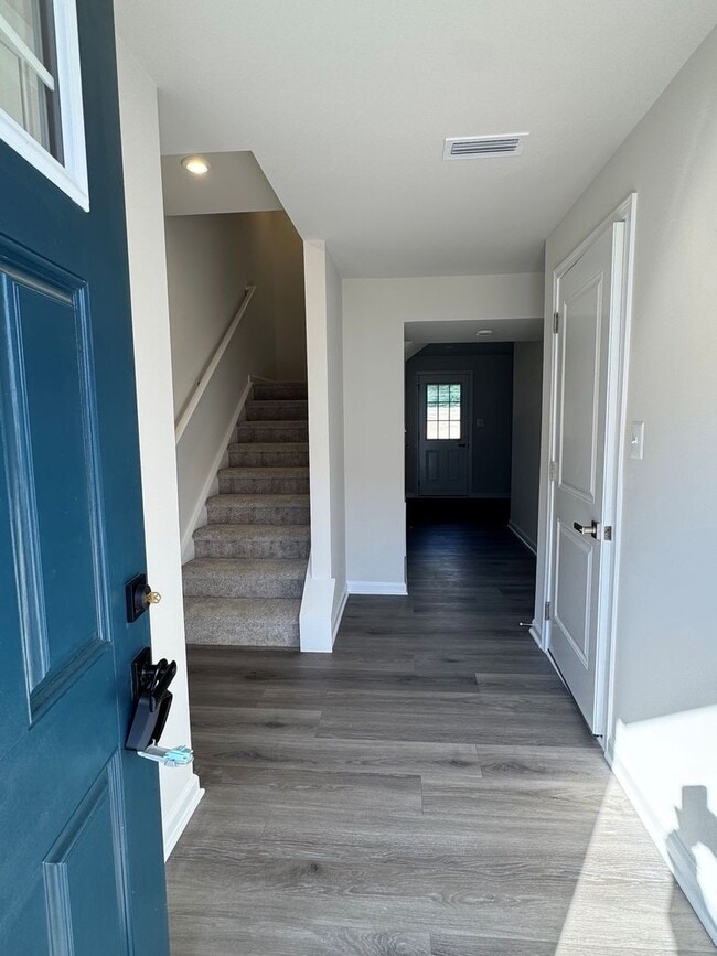 Building Photo - BRAND NEW HOME!