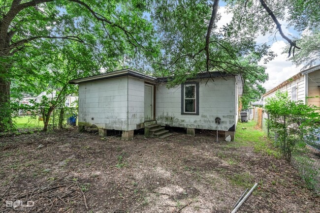 Building Photo - Home For Rent!