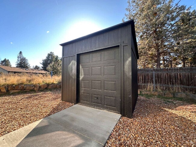 Building Photo - 20611 Independence Way