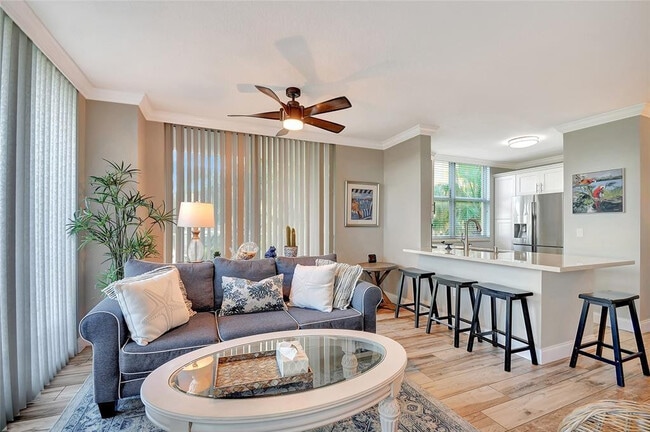 Building Photo - 700 E Boynton Beach Blvd