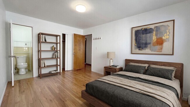 Building Photo - 421 Manila Ave