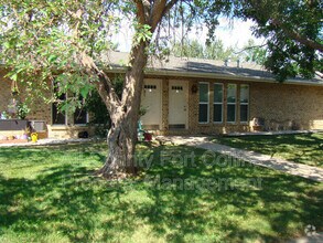 Building Photo - 1730 Pecan St