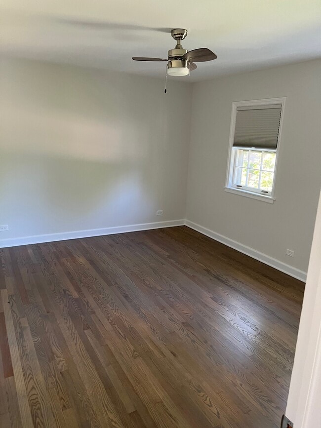 Bedroom 2 - 555 Winnetka Ave