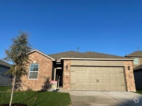 Building Photo - 2108 Erlinda Dr