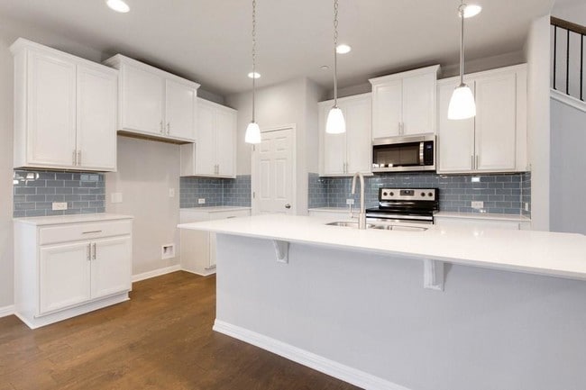 Building Photo - 3240 E Whitestone Blvd