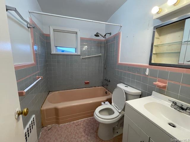 Building Photo - 47 Brewster Ave