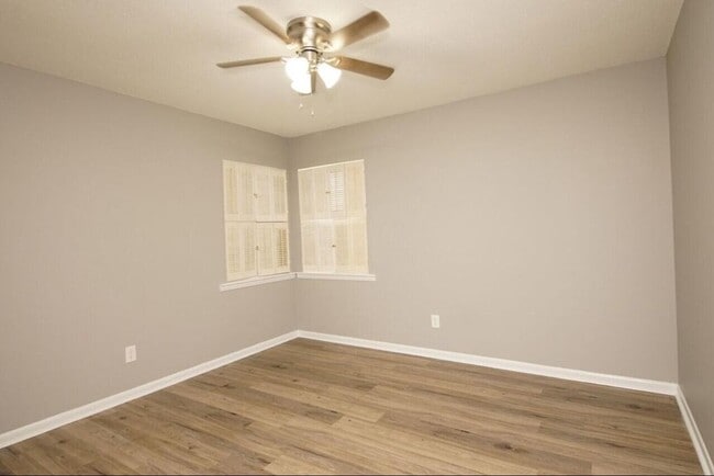 Building Photo - 315 Sudduth Cir NE