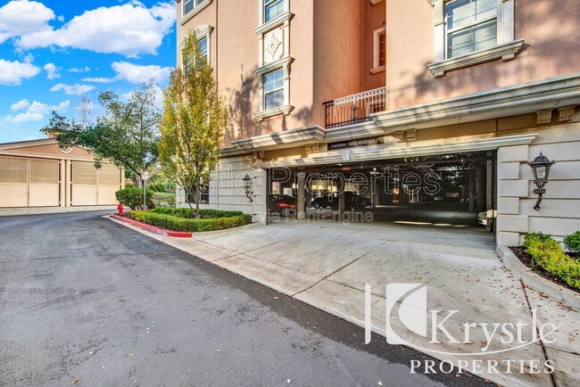 Building Photo - 1128 Waltz Ct