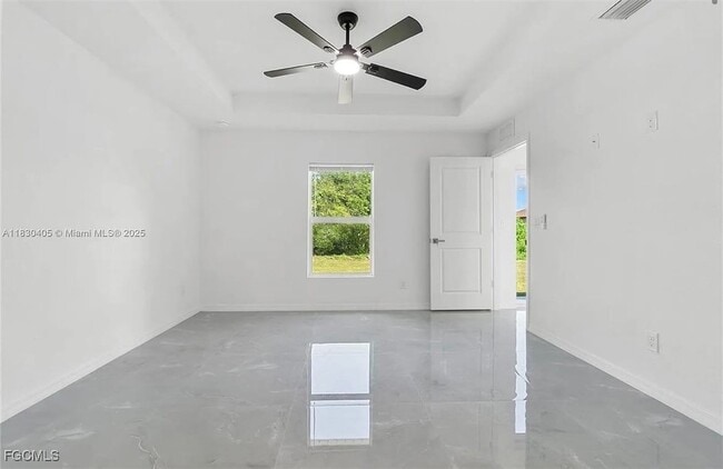 Building Photo - 416 Pinehurst Ave