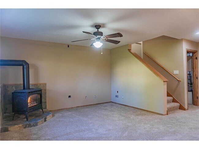 Building Photo - 1216 S Windmill Creek