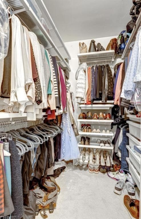 Building Photo - 420 E Waterside Dr