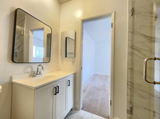 Building Photo - 914 Felspar St