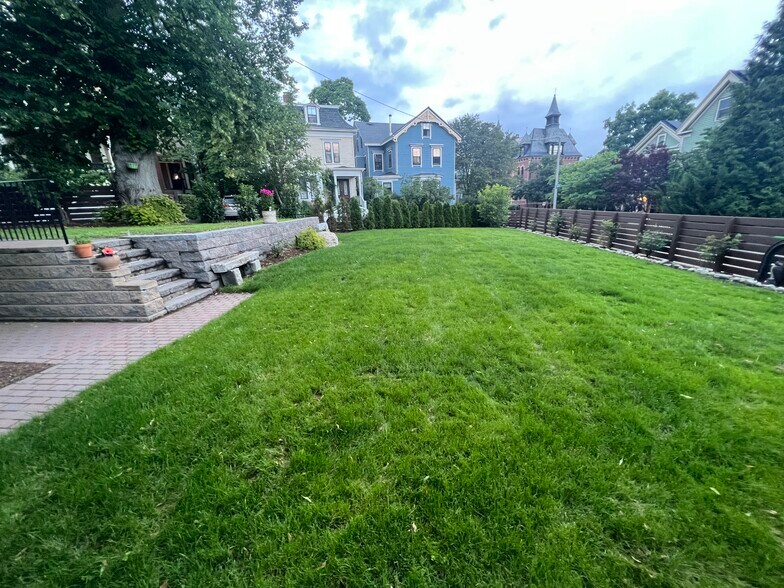 Backyard, the view from the front half of the house - 8 Alveston St