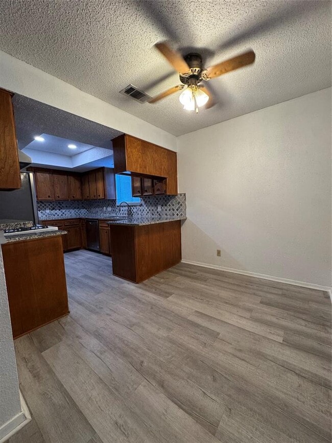 Building Photo - 12325 Double Tree Ln