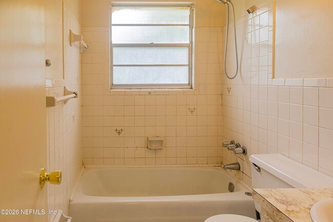 Building Photo - 5039 Winchester Dr S