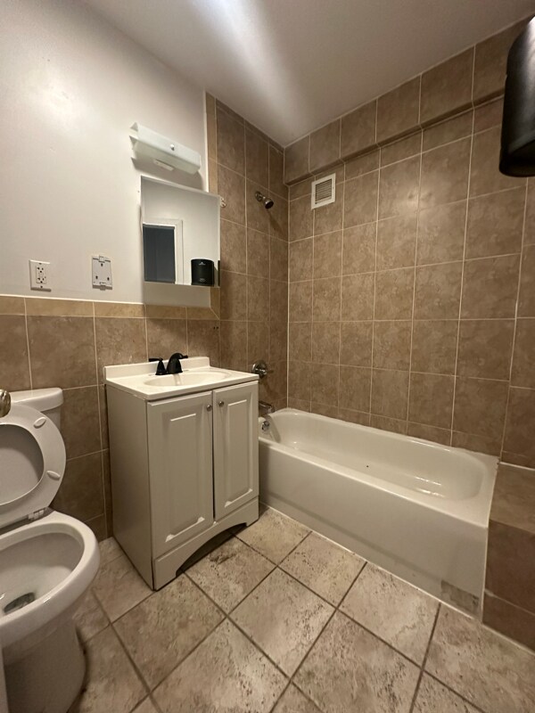 Building Photo - 792 Sterling Pl