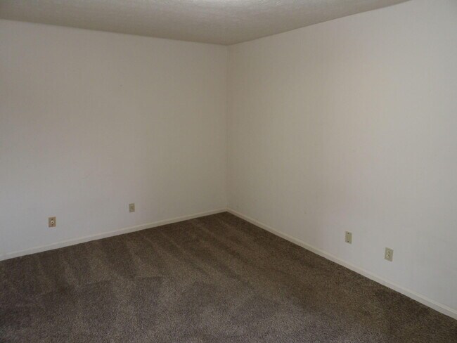 Building Photo - 1325 Powhatan Trail
