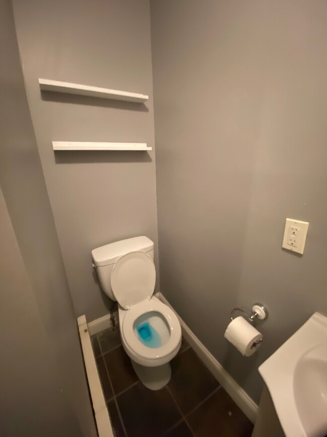 1st Floor 1/2 Bathroom - 525 Fitzwater St