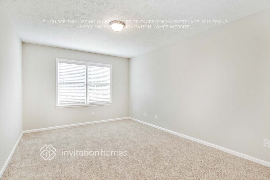 Building Photo - 3811 Sherwood Dr