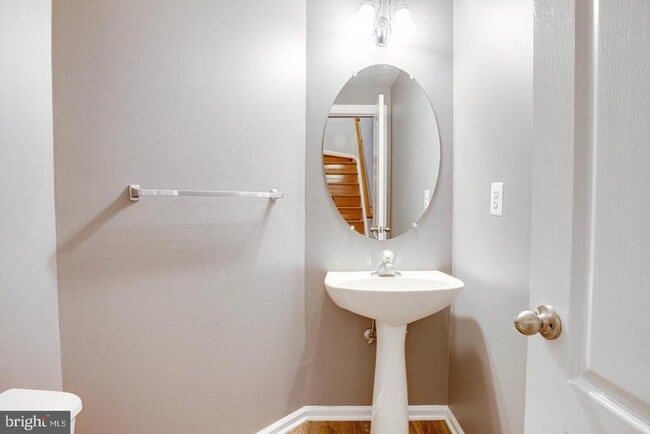 Building Photo - 938 Herons Run Ln