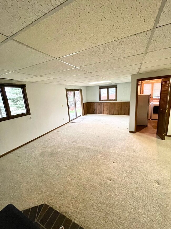 Building Photo - ~ RENT SPECIAL ~ HOLIDAY MERRINESS ~ Beautiful 4 bedroom cul-de-sac home for rent!