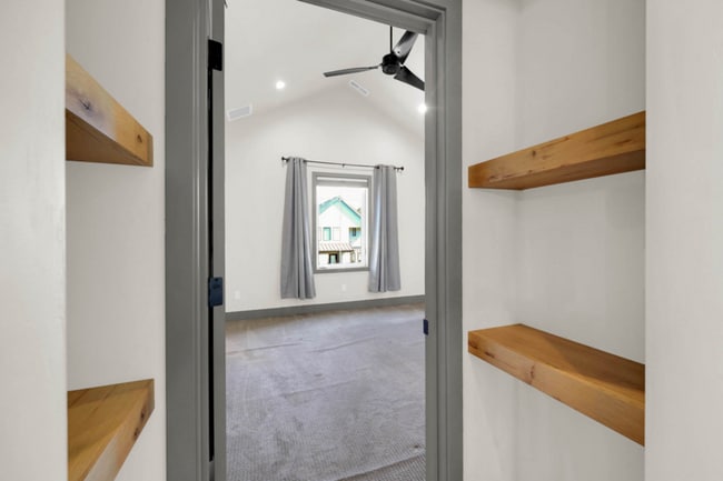 Building Photo - 1909 Elkhorn Dr