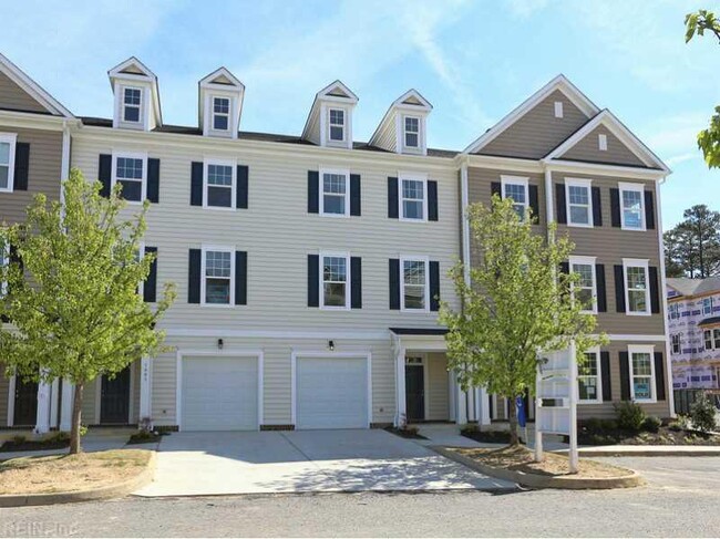 Primary Photo - 105 Prosperity Ct
