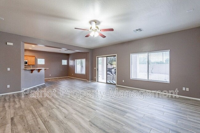 Building Photo - 42509 N 45th Dr