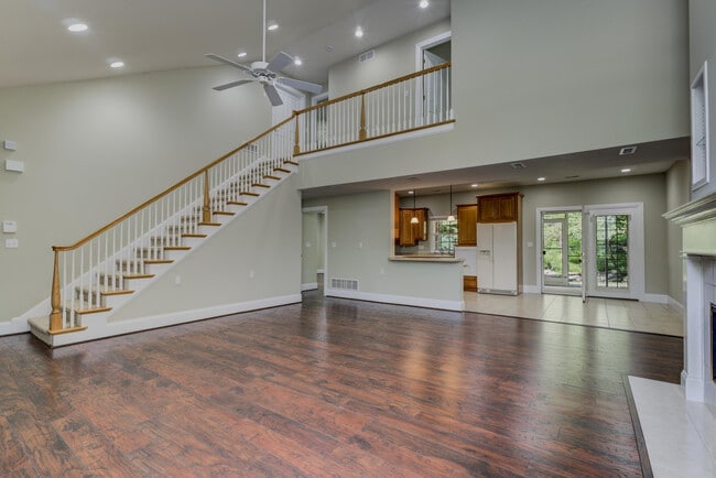 Building Photo - 2612 Face Rock Ct