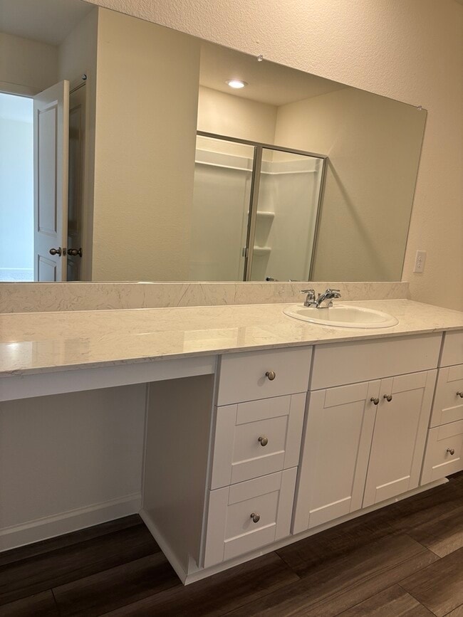 Building Photo - 1876 Purtis Crk Dr