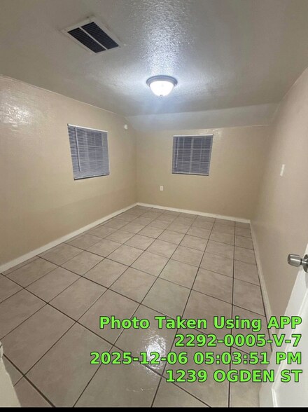 Building Photo - 1239 Ogden St