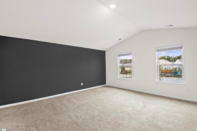 Building Photo - 213 Sweetgrass Ln