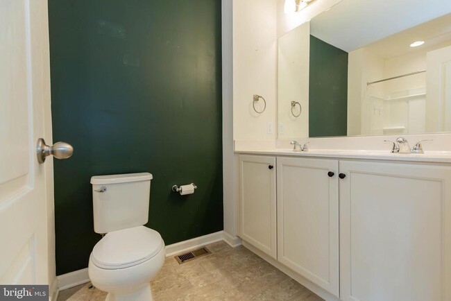 Building Photo - 608 Thumper Dr