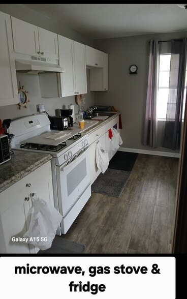 Building Photo - 6916 Bradshaw Dr