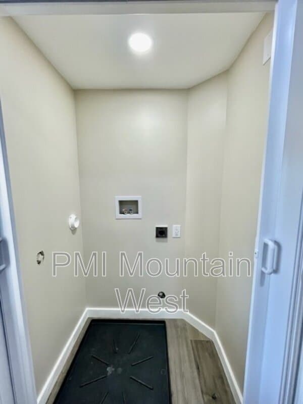 Building Photo - 762 Lacey Way