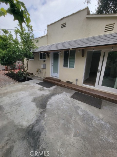 Building Photo - 1011 San Pascual Ave