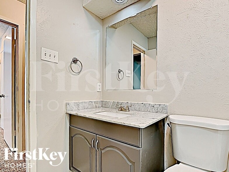 Building Photo - 2709 Trinity Valley Ct