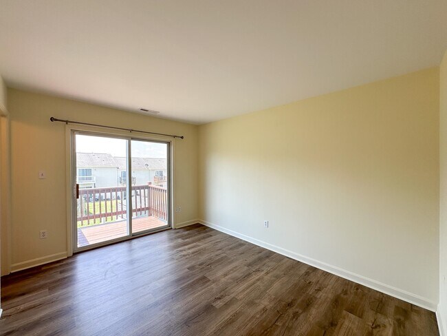 Building Photo - 1026 Commercial Ct
