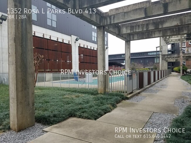 Building Photo - 1352 Rosa L Parks Blvd
